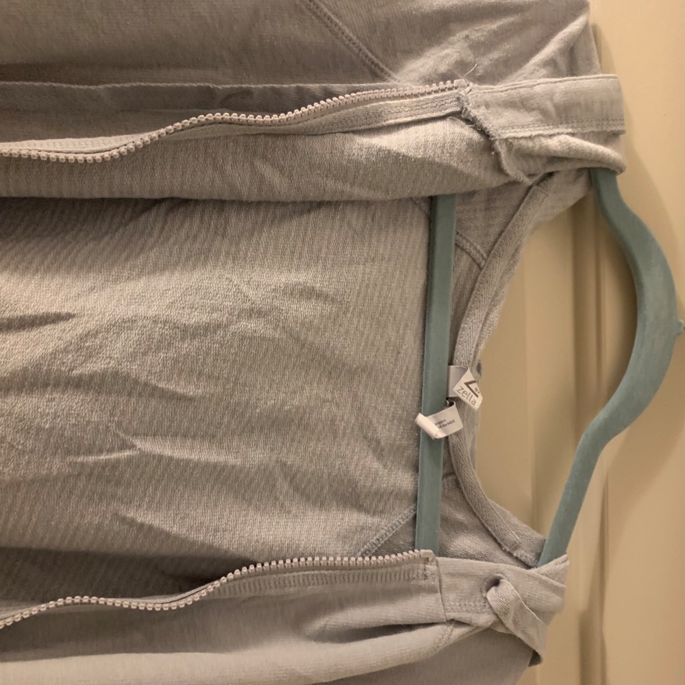 Light weight jacket - Picture 2 of 5